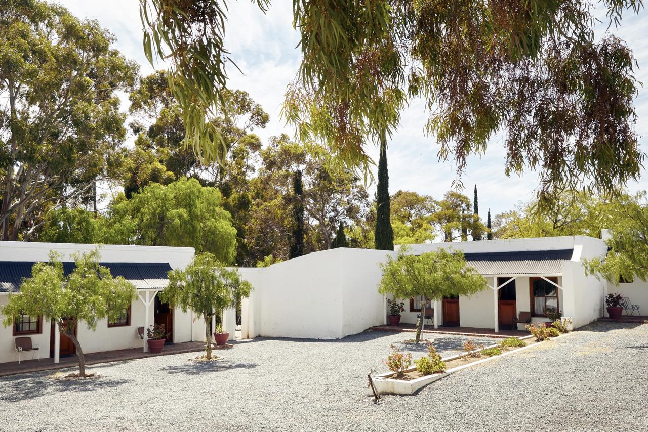 Lord Milner Hotel Matjiesfontein Екстериор снимка