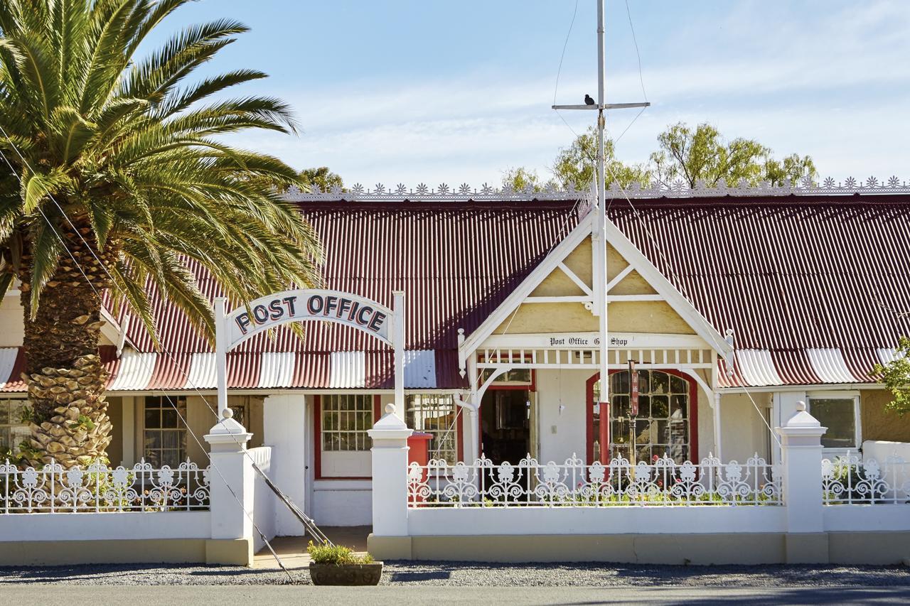 Lord Milner Hotel Matjiesfontein Екстериор снимка