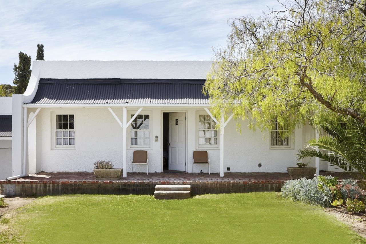Lord Milner Hotel Matjiesfontein Екстериор снимка