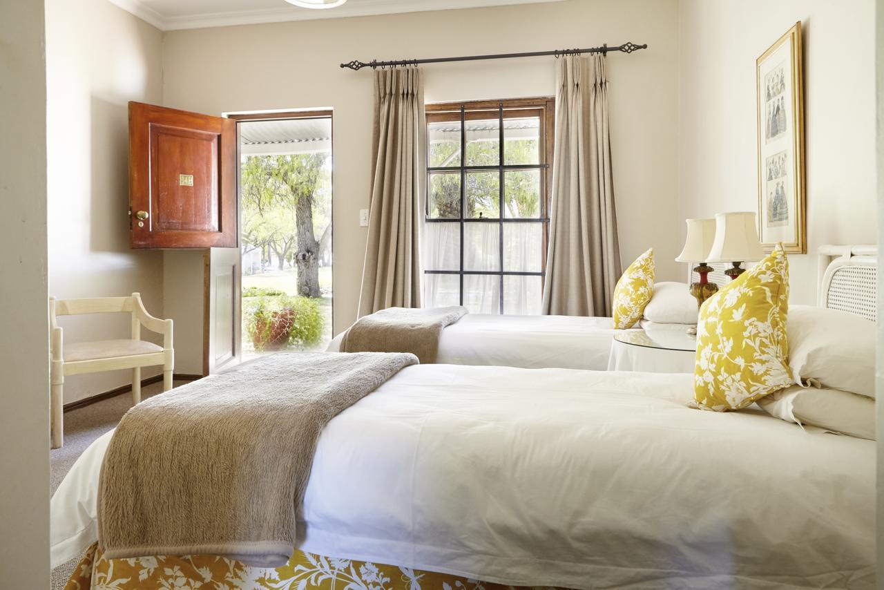 Lord Milner Hotel Matjiesfontein Екстериор снимка